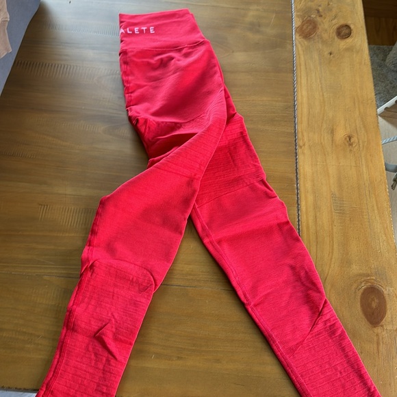 Like new red revivals - Picture 2 of 3